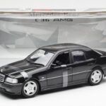 Mercedes C-Class W202 C36 AMG Czarny Metaliczny UT Models 1:18 - image 6 of 6