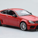 Mercedes C63 AMG W204 Black Series Czerwony GT Spirit 1:18 - image 4 of 6