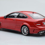 Mercedes C63 AMG W204 Black Series Czerwony GT Spirit 1:18 - image 5 of 6