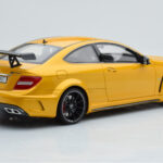 Mercedes C63 AMG W204 Black Series Złoty GT Spirit 1:18 - image 2 of 6