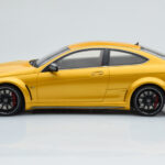 Mercedes C63 AMG W204 Black Series Złoty GT Spirit 1:18 - image 3 of 6