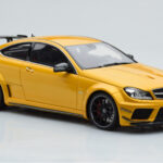Mercedes C63 AMG W204 Black Series Złoty GT Spirit 1:18 - image 4 of 6