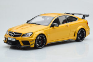 Mercedes C63 AMG W204 Black Series Złoty GT Spirit 1:18