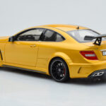 Mercedes C63 AMG W204 Black Series Złoty GT Spirit 1:18 - image 5 of 6