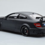 Mercedes C63 AMG W204 Black Series Matowy Czarny GT Spirit 1:18 - image 5 of 6