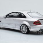 Mercedes CLK63 AMG C209 Coupe Srebrny Otto 1:18 - image 5 of 6