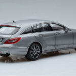 Mercedes CLS Shooting Brake X218 Alanite Szary Norev 1:18 - image 3 of 7