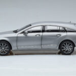 Mercedes CLS Shooting Brake X218 Alanite Szary Norev 1:18 - image 4 of 7