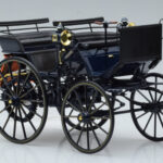 Mercedes Daimler Motorkutsche Ciemny Niebieski Norev 1:18 - image 4 of 6