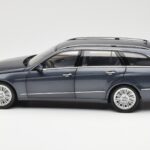 Mercedes E-Class S212 T-Model Tenorit Szary Metallic Minichamps 1:18 B66962447 - image 4 of 8