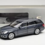 Mercedes E-Class S212 T-Model Tenorit Szary Metallic Minichamps 1:18 B66962447 - image 8 of 8