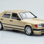 Mercedes E-Class W124 Tuning Beżowy MCG 1:18 - image 4 of 6