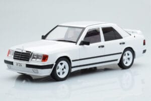 Mercedes E-Class W124 Tuning Biały MCG 1:18 MCG18343