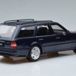 Mercedes E36 AMG S124 Niebieski Otto 1:18 OT753 Żywica - image 2 of 6