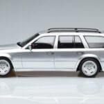 Mercedes E36 AMG S124 Srebrny Otto 1:18 OT889 Żywica - image 3 of 6