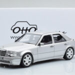 Mercedes E500 W124 Srebrny Otto 1:18 - image 6 of 6