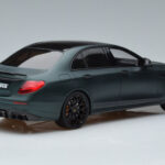 Mercedes E63 AMG Brabus 800 W213 Zielony GT Spirit 1:18 - image 2 of 6