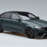 Mercedes E63 AMG Brabus 800 W213 Zielony GT Spirit 1:18 - image 4 of 6