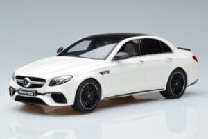 Mercedes AMG E63 S W213 Biały GT Spirit 1:18