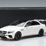 Mercedes AMG E63 S W213 Biały GT Spirit 1:18 - image 6 of 6