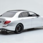 Mercedes AMG E63 S W213 Srebrny GT Spirit 1:18 - image 2 of 6