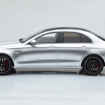 Mercedes AMG E63 S W213 Srebrny GT Spirit 1:18 - image 3 of 6