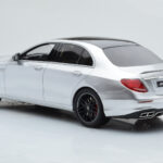 Mercedes AMG E63 S W213 Srebrny GT Spirit 1:18 - image 5 of 6