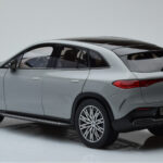 Mercedes EQE SUV X294 AMG Line Alpine Szary NZG 1:18 - image 7 of 8