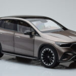 Mercedes EQE SUV X294 AMG Line Velvet Brązowy NZG 1:18 - image 6 of 8