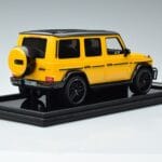 Mercedes AMG G63 W463 Żółty MotorHelix 1:18 MH018 Y Żywica - image 2 of 7