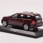 Mercedes GL X164 Karneolowy Czerwony Minichamps 1:43 - image 3 of 4