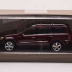 Mercedes GL X164 Karneolowy Czerwony Minichamps 1:43 - image 4 of 4