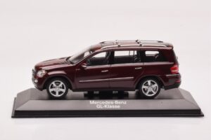Mercedes GL X164 Karneolowy Czerwony Minichamps 1:43