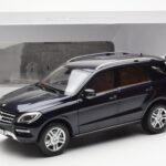 Mercedes M-Class W166 Tansanite Niebieski Metalic Minichamps 1:18 B66960065 - image 8 of 8