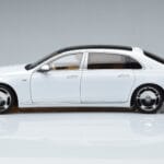 Mercedes Maybach S600 W222 V12 Biturbo Diamond Biały Almost Real 1:18 - image 4 of 11