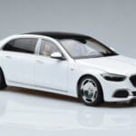 Mercedes Maybach S600 W222 V12 Biturbo Diamond Biały Almost Real 1:18 - image 6 of 11