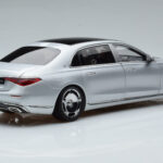 Mercedes Maybach S600 W222 V12 Biturbo Hightech Srebrny Almost Real 1:18 - image 3 of 12