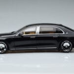 Mercedes Maybach S600 W222 V12 Biturbo Obsidian Czarny Almost Real 1:18 - image 5 of 11