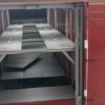 Mercedes O317 Porsche Transporter Czerwony CMR 1:18 - image 5 of 12