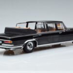 Mercedes 600 Pullman W100 Landaulet Queen Elizabeth II KK-Scale 1:18 - image 2 of 6