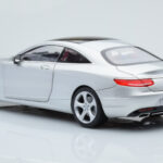 Mercedes S-Class W222 Iridium Srebrny Norev 1:18 - image 7 of 8