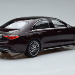 Mercedes S-Class W223 AMG Line Czerwony Norev 1:18 - image 3 of 8