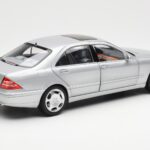 Mercedes S600 W220 Srebrny Metaliczny Norev 1:18 - image 3 of 8