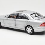 Mercedes S600 W220 Srebrny Metaliczny Norev 1:18 - image 7 of 8
