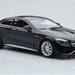 Mercedes AMG S63 C217 Coupe Czarny GT Spirit 1:18 - image 4 of 6