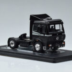 Mercedes SK2 1850 Czarny IXO 1:43 - image 4 of 6