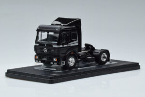 Mercedes SK2 1850 Czarny IXO 1:43