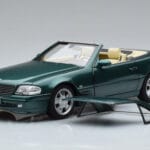 Mercedes SL500 R129 Zielony Metalik Norev 1:18 183753 Metal - image 3 of 8
