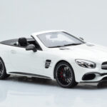 Mercedes AMG SL63 R231 Biały GT Spirit 1:18 - image 4 of 6