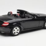 Mercedes SLK R171 Obsidian Czarny Metallic Minichamps 1:18 B66962319 - image 4 of 9